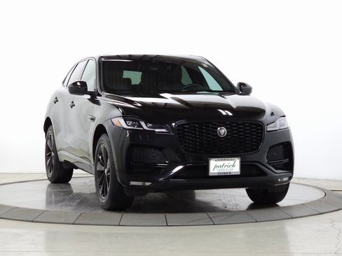 Used 2022 Jaguar F-PACE S image 10