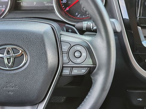 Used 2022 Toyota Camry XSE image 32