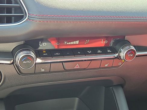 New 2026 MAZDA MAZDA3 Carbon image 26