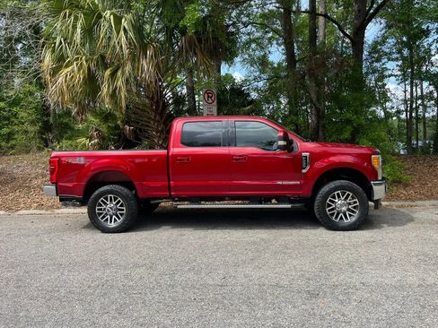 Used 2017 Ford F250 Lariat w/ Lariat Ultimate Package image 5