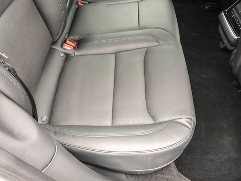 Used 2022 Tesla Model S image 28