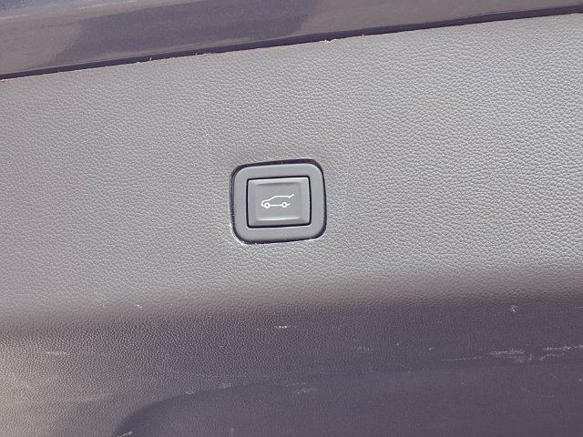 Certified 2023 Chevrolet Traverse LT AWD/4WD image 23