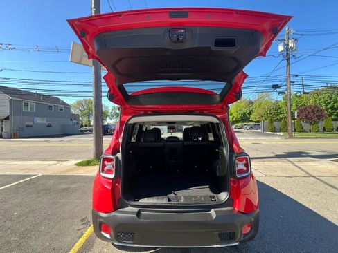 Used 2016 Jeep Renegade Limited AWD/4WD image 9