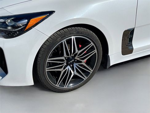 Used 2023 Kia Stinger GT2 image 33