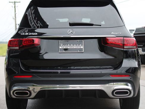 Used 2023 Mercedes-Benz GLB 250 4MATIC image 18