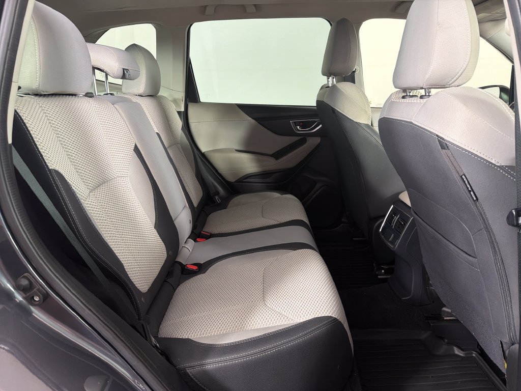 Used 2022 Subaru Forester Premium AWD/4WD image 22