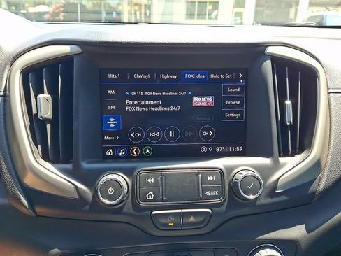Used 2023 GMC Terrain Denali w/ Denali Premium Package AWD/4WD image 16