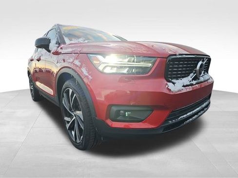 Used 2021 Volvo XC40 T5 R-Design w/ Advanced Package image 20