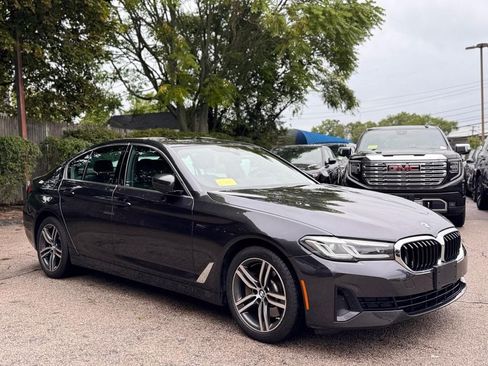 Used 2023 BMW 530i xDrive w/ Premium Package AWD/4WD image 8