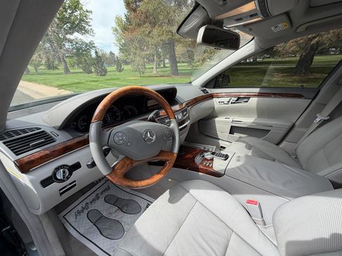 Used 2011 Mercedes-Benz S 550 image 10