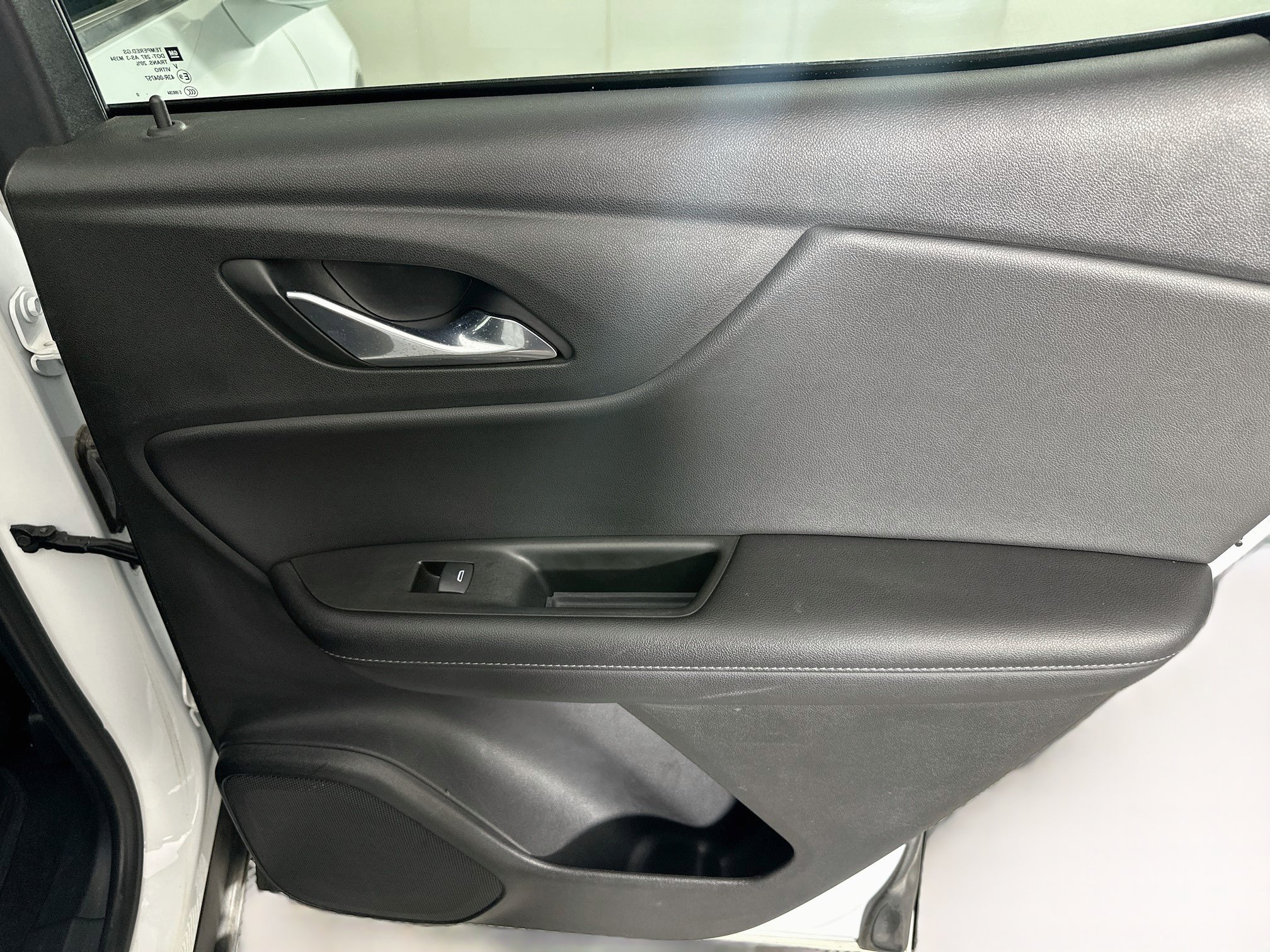Used 2020 Chevrolet Blazer LT FWD image 27