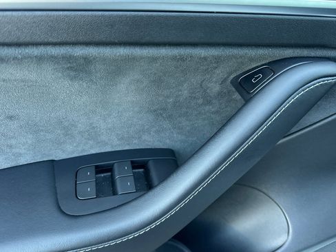 Used 2022 Tesla Model 3 Long Range image 11