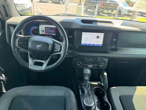 Used 2023 Ford Bronco Big Bend image 5
