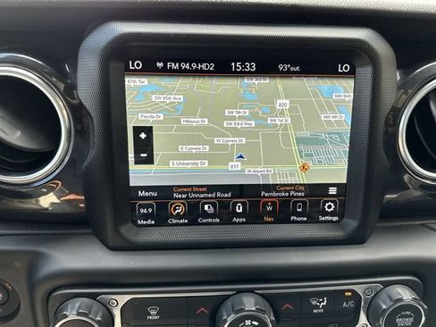Used 2021 Jeep Wrangler Unlimited Sahara AWD/4WD image 25