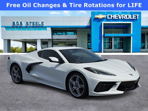 Used 2025 Chevrolet Corvette Stingray Preferred Cpe w/ 2LT RWD image 1