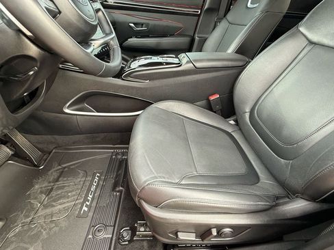 Used 2023 Hyundai Tucson Limited image 12