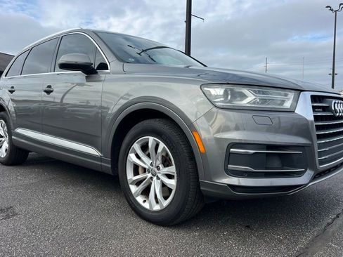Used 2017 Audi Q7 3.0T Premium image 10