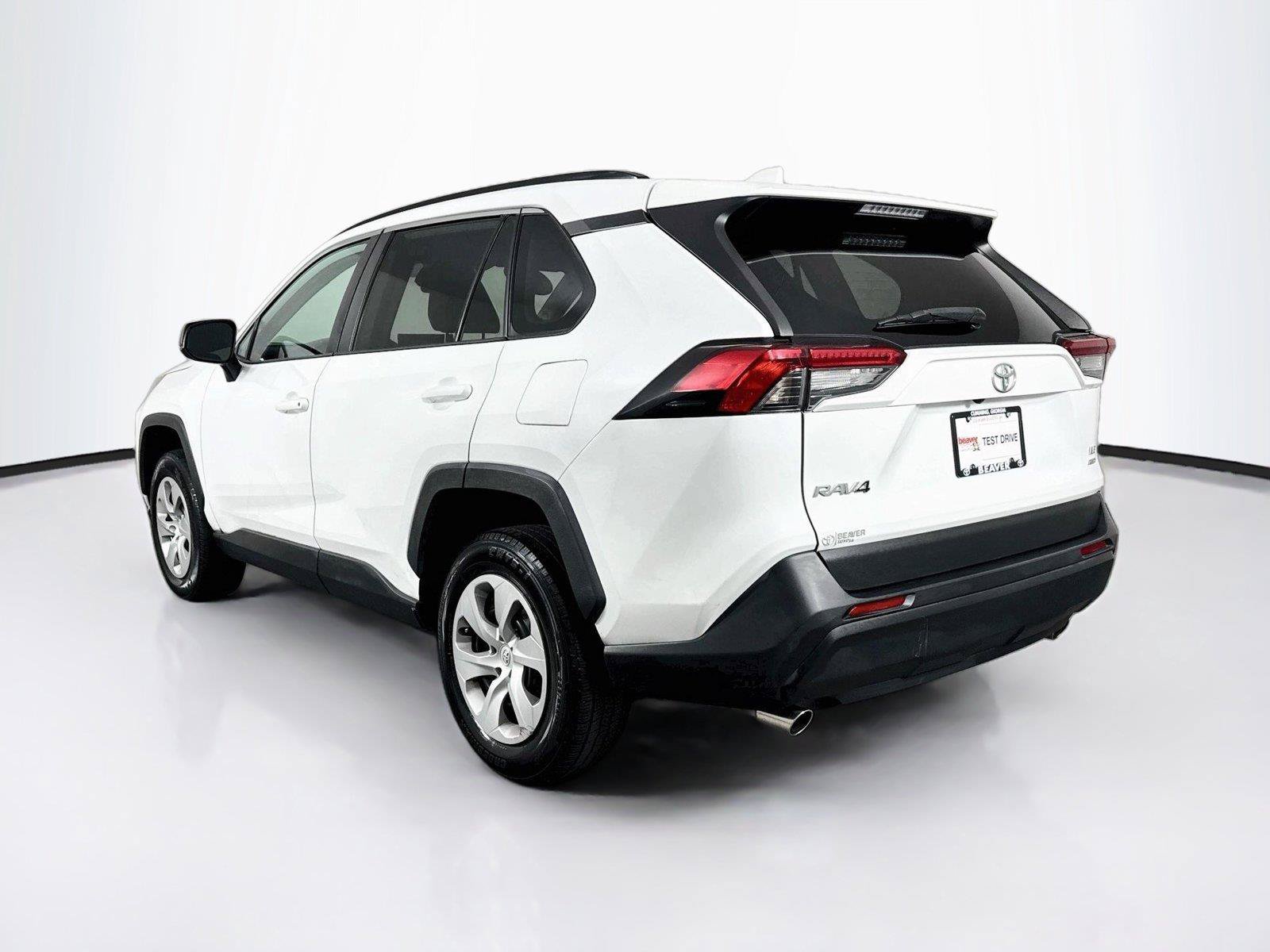 Used 2019 Toyota RAV4 LE AWD/4WD image 11