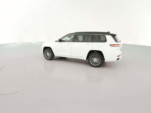 New 2025 Jeep Grand Cherokee L Summit w/ Luxury Tech Group V image 7