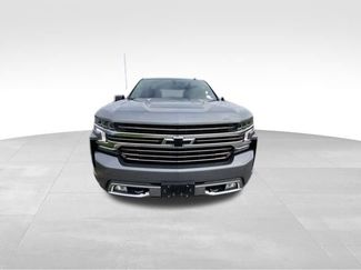 Used 2022 Chevrolet Silverado 1500 High Country w/ LPO, Dark Essentials Package video 2