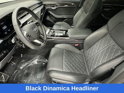 Used 2025 Audi S8 image 9