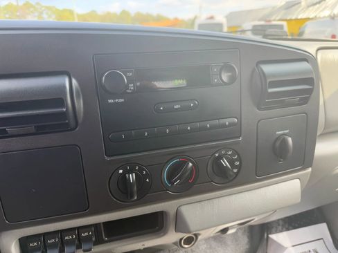Used 2005 Ford F450 4x4 Crew Cab Super Duty image 10