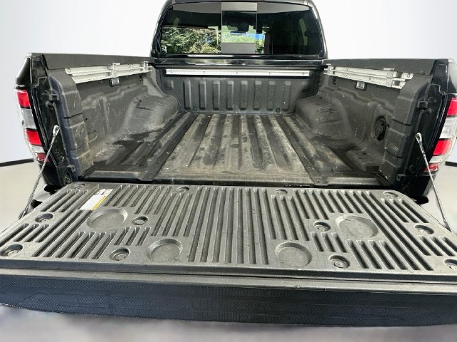 Used 2023 Nissan Frontier PRO-4X w/ Pro Convenience Package AWD/4WD image 32