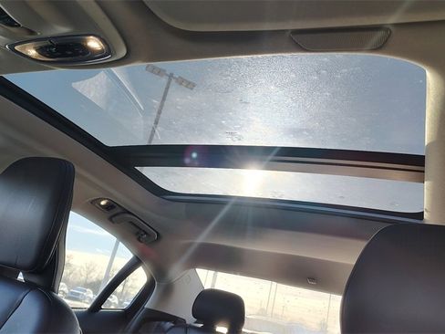 Used 2021 Volvo S60 T6 Momentum w/ Premium Package image 25