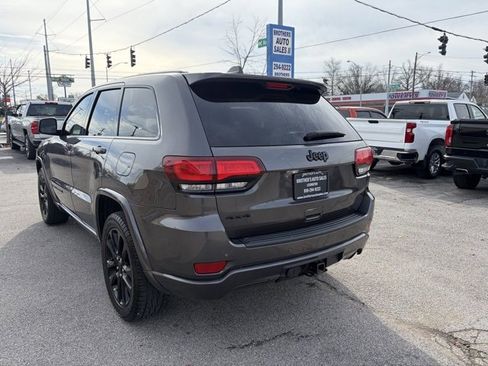 Used 2020 Jeep Grand Cherokee Altitude image 5
