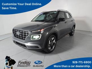 Used 2024 Hyundai Venue Limited video 1