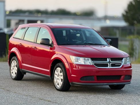 Used 2015 Dodge Journey American Value Package w/ Flexible Seating Group FWD image 1