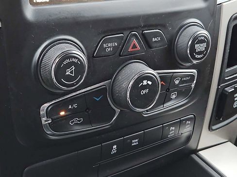 Used 2015 RAM 1500 Big Horn image 22