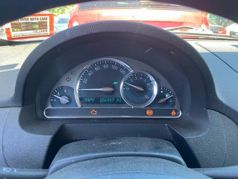 Used 2010 Chevrolet HHR LS FWD image 3