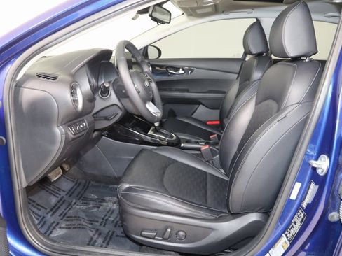 Used 2021 Kia Forte EX image 12