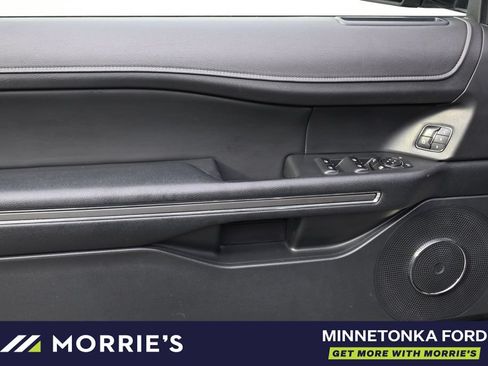 Used 2022 Ford Expedition XLT AWD/4WD image 23