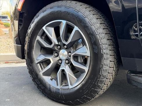 Used 2021 Chevrolet Tahoe LS image 25