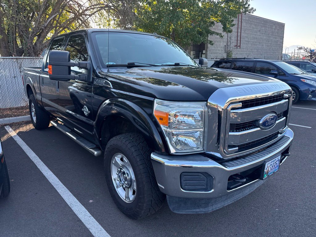 Used 2015 Ford F250 XLT w/ XLT Interior Package AWD/4WD image 4