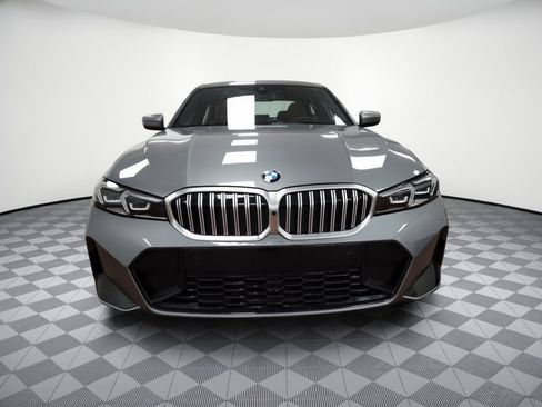 Used 2026 BMW 330i xDrive Sedan w/ M Sport Package AWD/4WD image 6