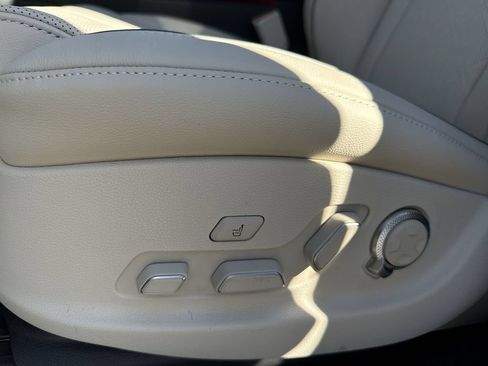 New 2026 Genesis GV80 3.5T Advanced AWD/4WD image 18