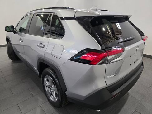 Used 2025 Toyota RAV4 XLE image 3