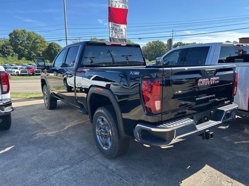 New 2026 GMC Sierra 2500 SLE w/ SLE Value Package; image 8
