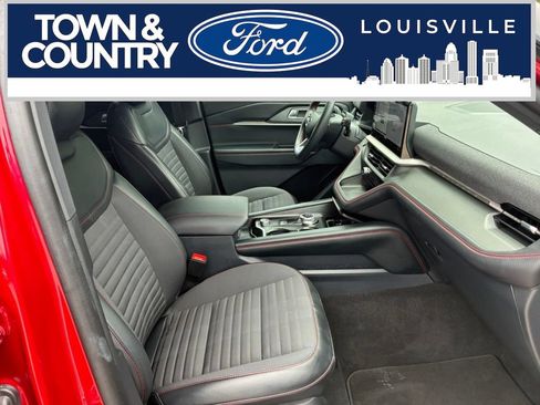 Used 2025 Ford Explorer ST-Line w/ ST-Line Street Pack AWD/4WD image 25