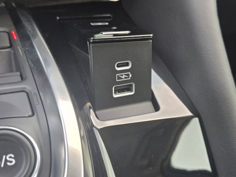 Certified 2025 Acura MDX w/ Technology Package image 27