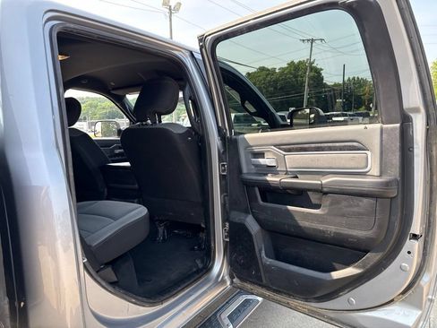 Used 2022 RAM 2500 Big Horn AWD/4WD image 41