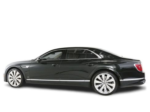 Used 2022 Bentley Flying Spur V8 image 11
