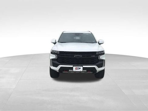 Certified 2023 Chevrolet Suburban Z71 w/ Luxury Package AWD/4WD image 6