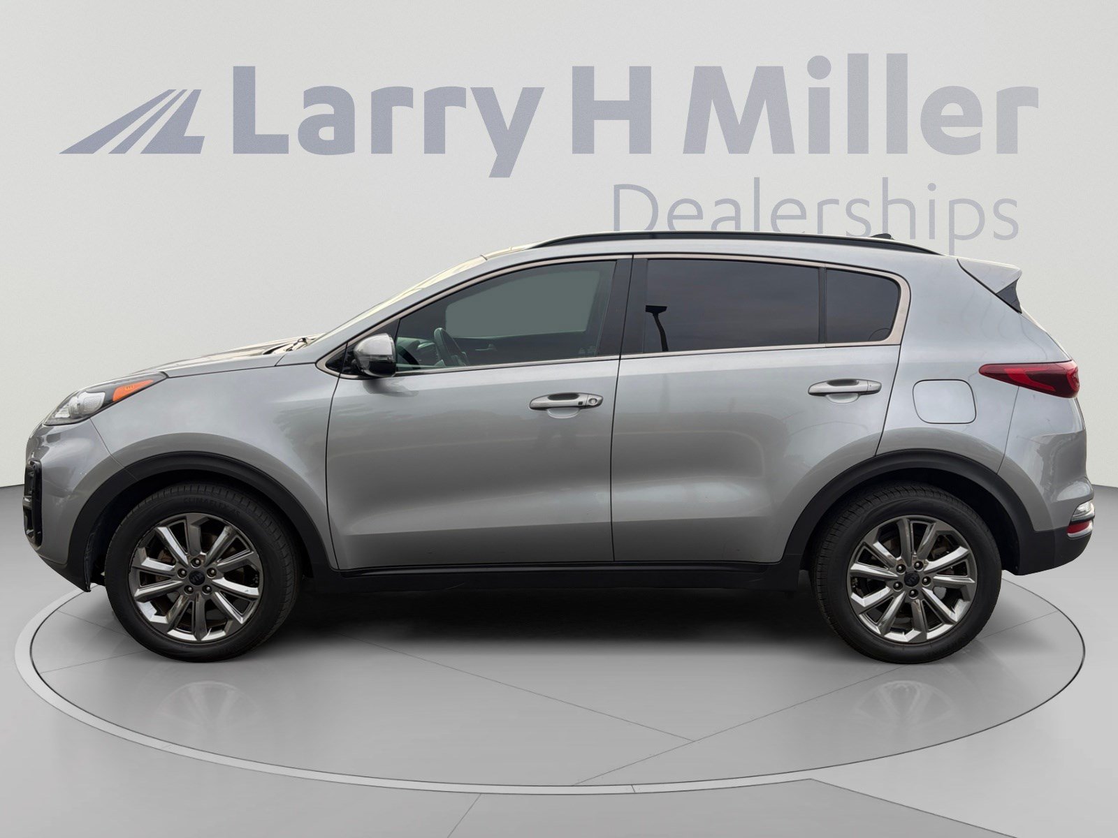 Used 2022 Kia Sportage Nightfall Edition w/ Nighfall AWD Premium Package image 2