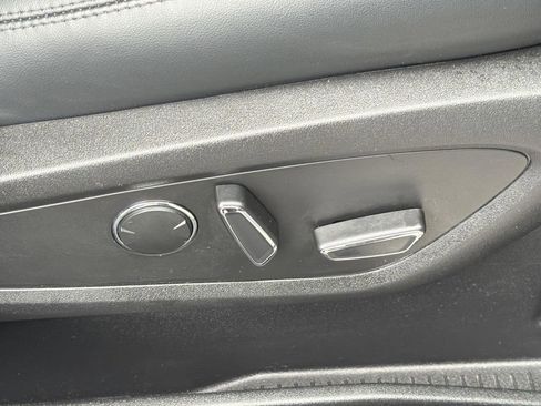 Used 2023 Lincoln Nautilus Reserve image 31