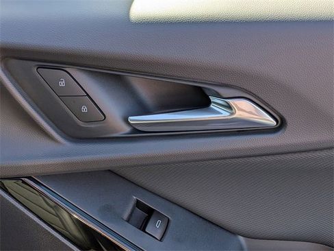 New 2026 Chevrolet Equinox LT image 34