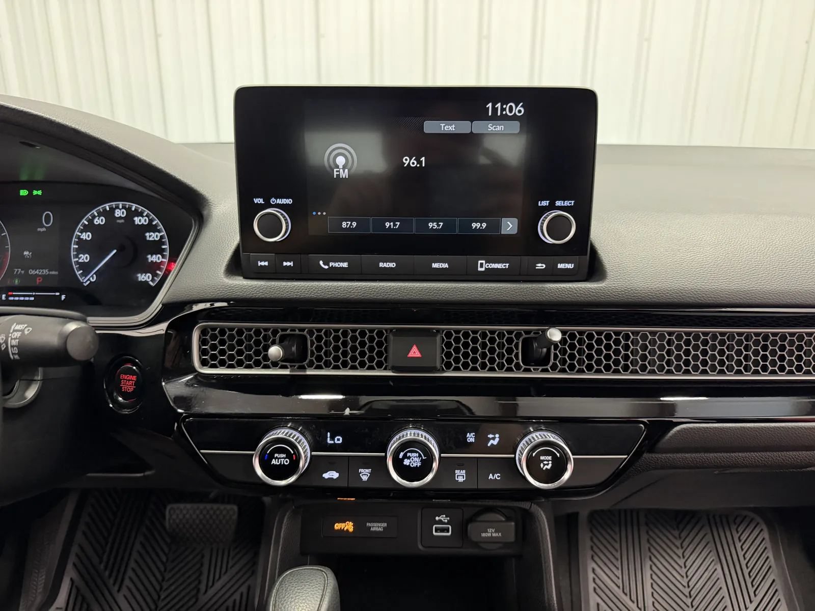 Used 2023 Honda Civic LX image 28